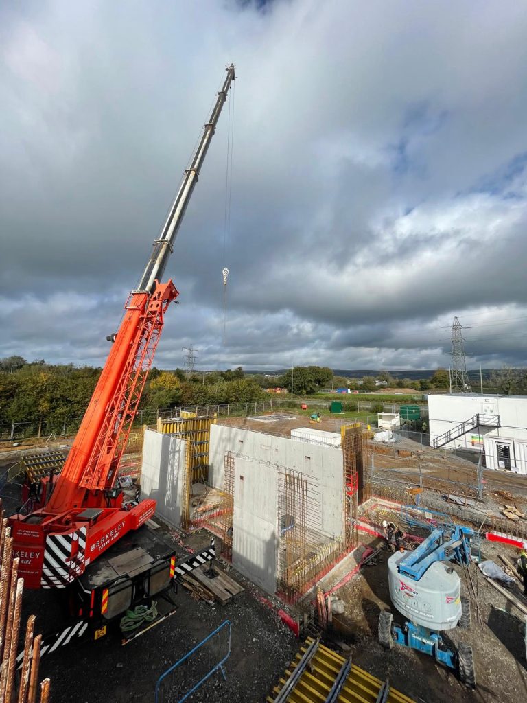 Mobile crane hire from Berkeley Crane Hire in Gloucestershire